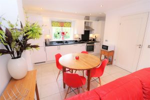 Pentire Ocean Blue holiday apartment kitchen dining