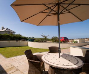 daymar holiday cottage cornwall fully furnished patio