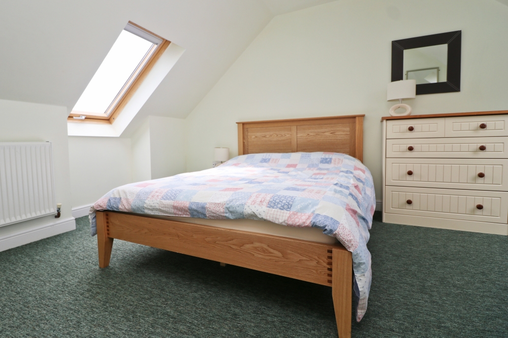 Choca holiday cottage Harlyn Cornwall bedroom